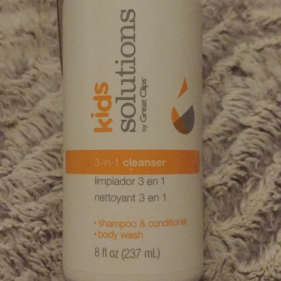 Great Clips Kids solutions 3-in-1 cleanser - Picture 2 of 3